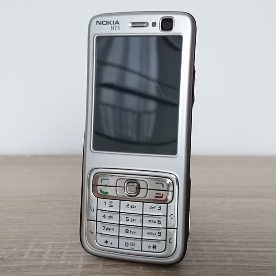 Nokia N73