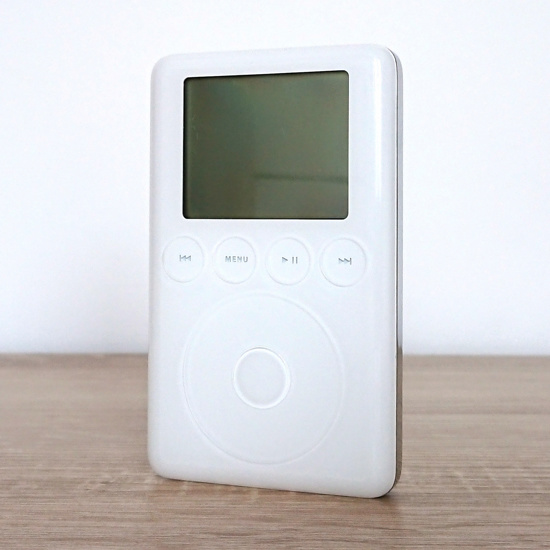 iPod (3 gen.)