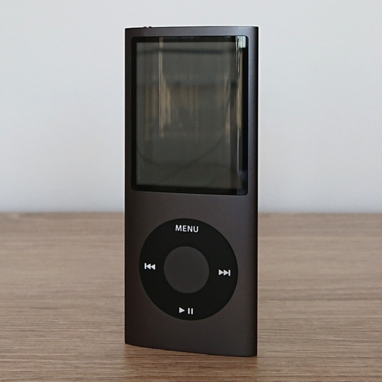 iPod nano (4 gen.) - czarny 16 GB