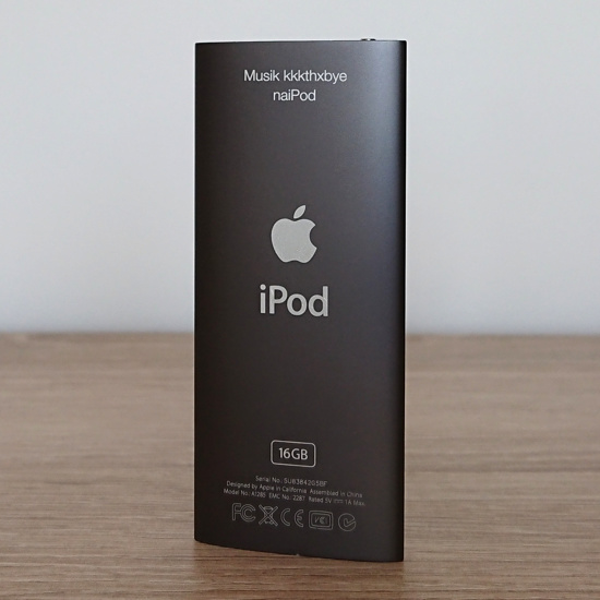 iPod nano (4 gen.) - czarny 16 GB
